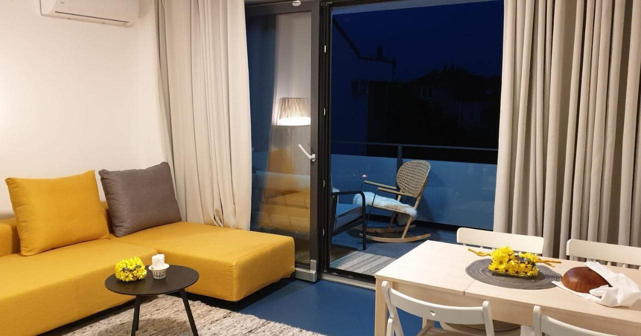 Genius Guest Unique Banovci Apartment エクステリア 写真