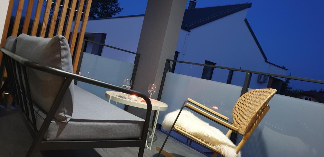 Genius Guest Unique Banovci Apartment エクステリア 写真