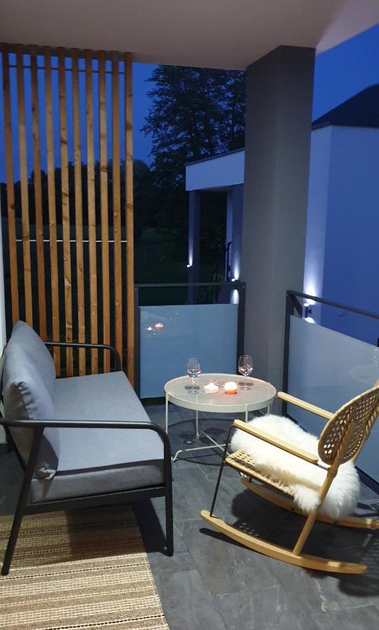 Genius Guest Unique Banovci Apartment エクステリア 写真